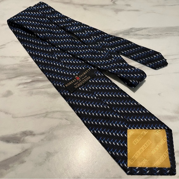 Robert Talbott Best of Class 100% Silk Woven Tie - Picture 2 of 5